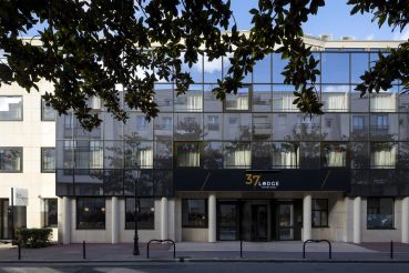 Hotel 37 Lodge | Facade hotel | Defense